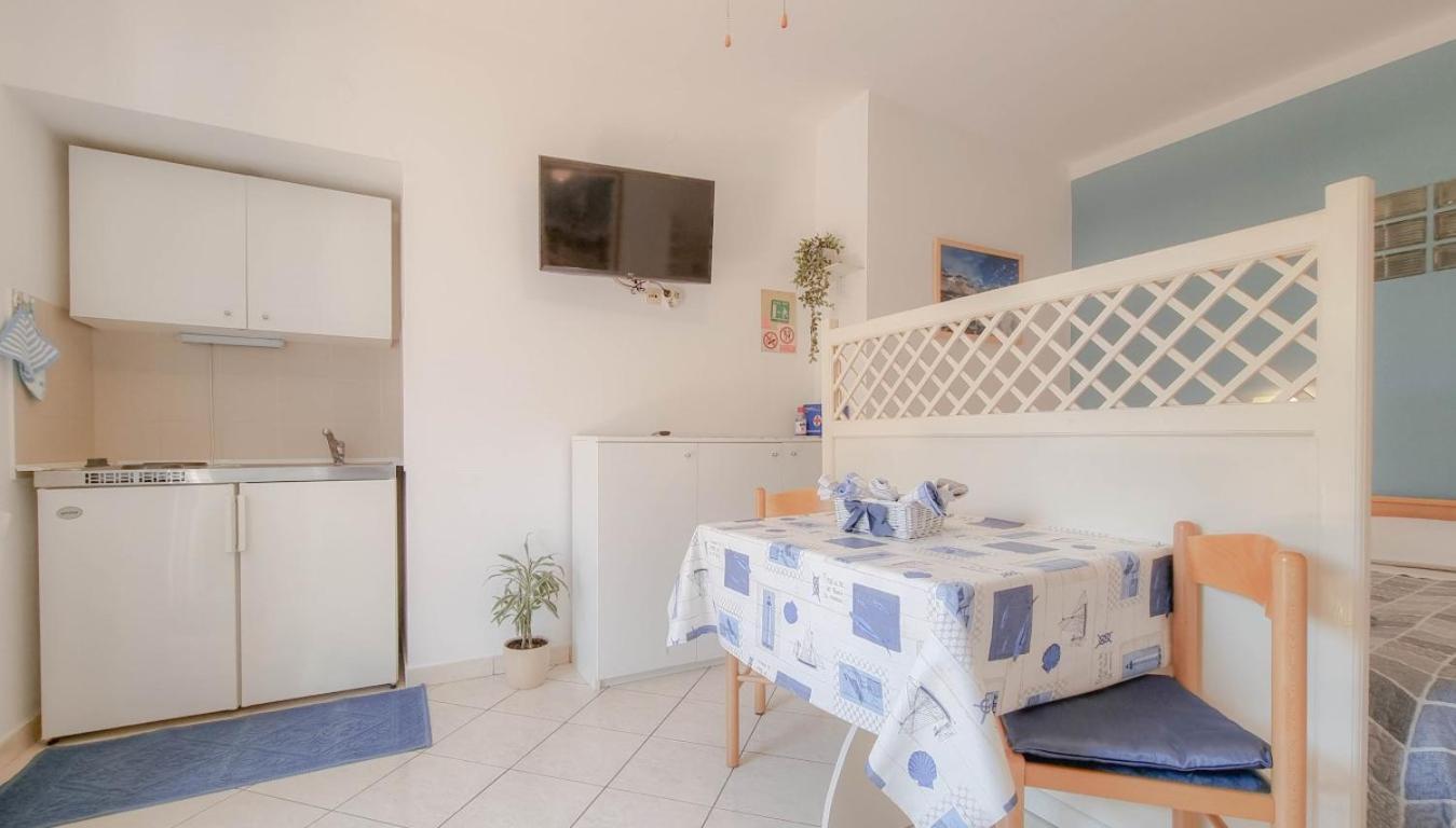 Alma One Leilighet Novigrad Istria Eksteriør bilde
